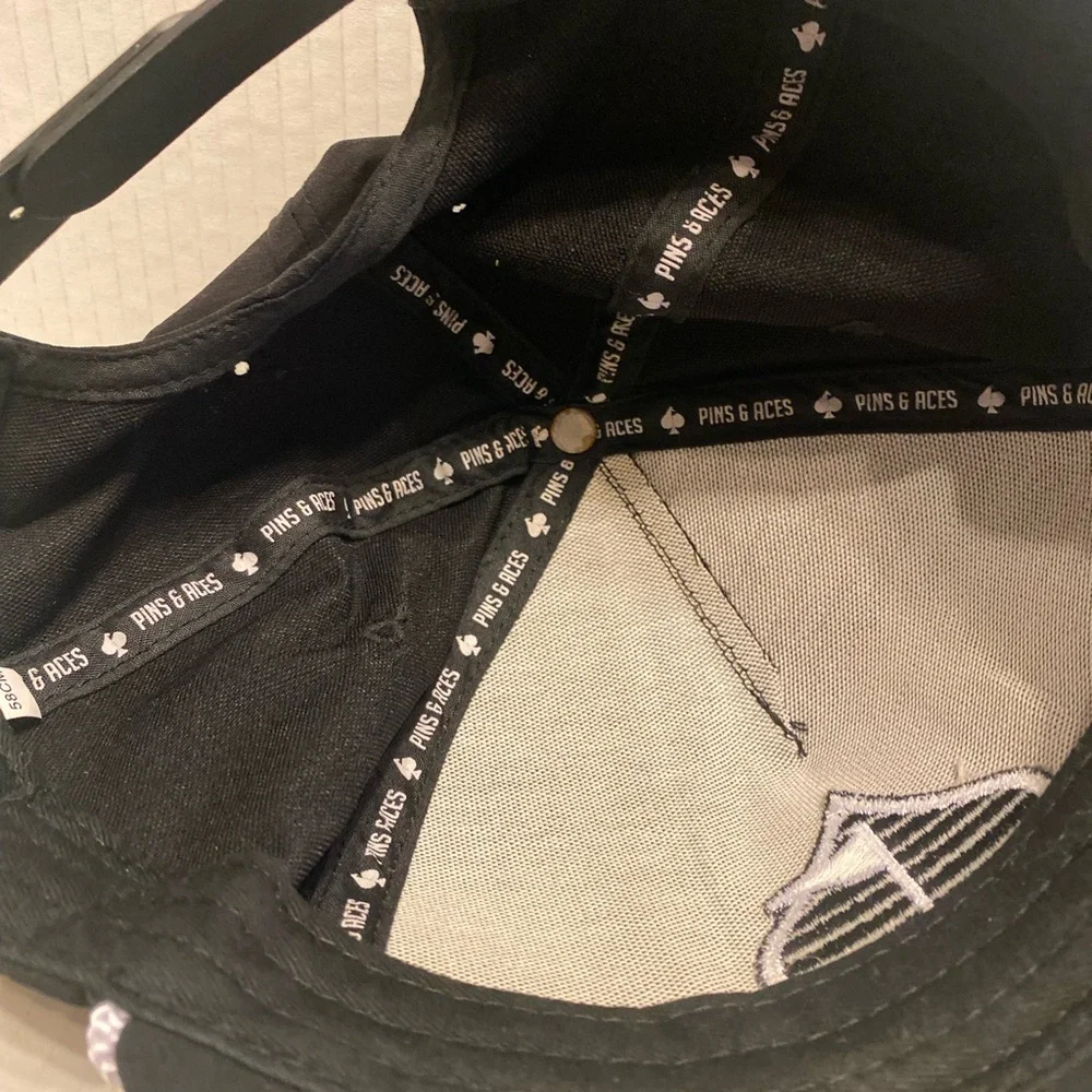 Pins and Aces Golf SnapBack - Picture 6 of 6